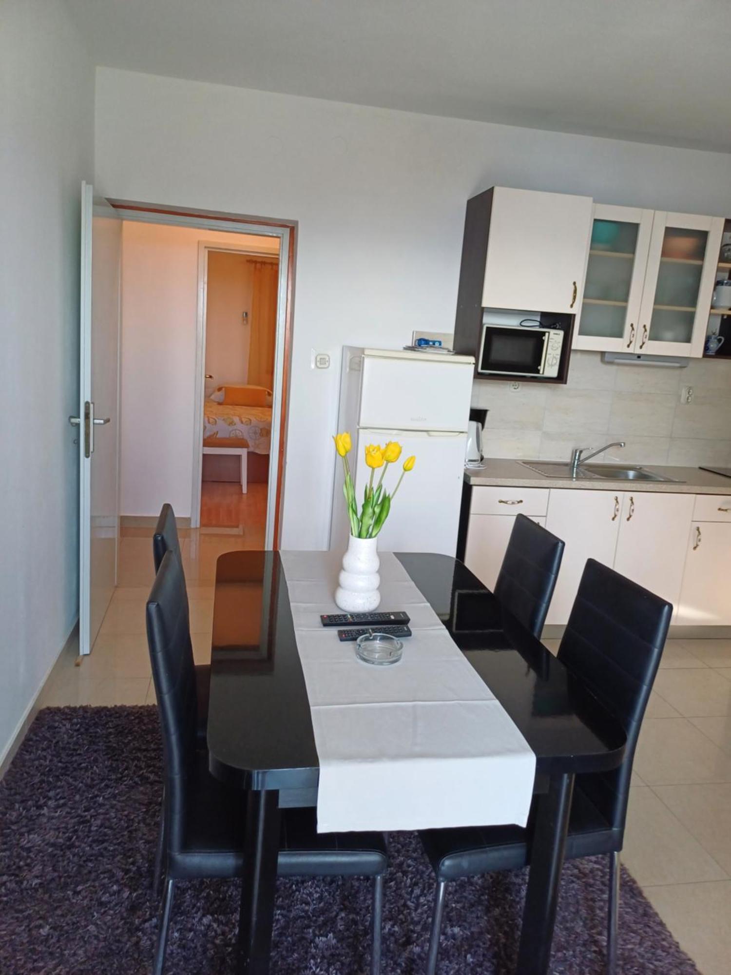Apartments Jure Miljak โปดสตรานา ภายนอก รูปภาพ