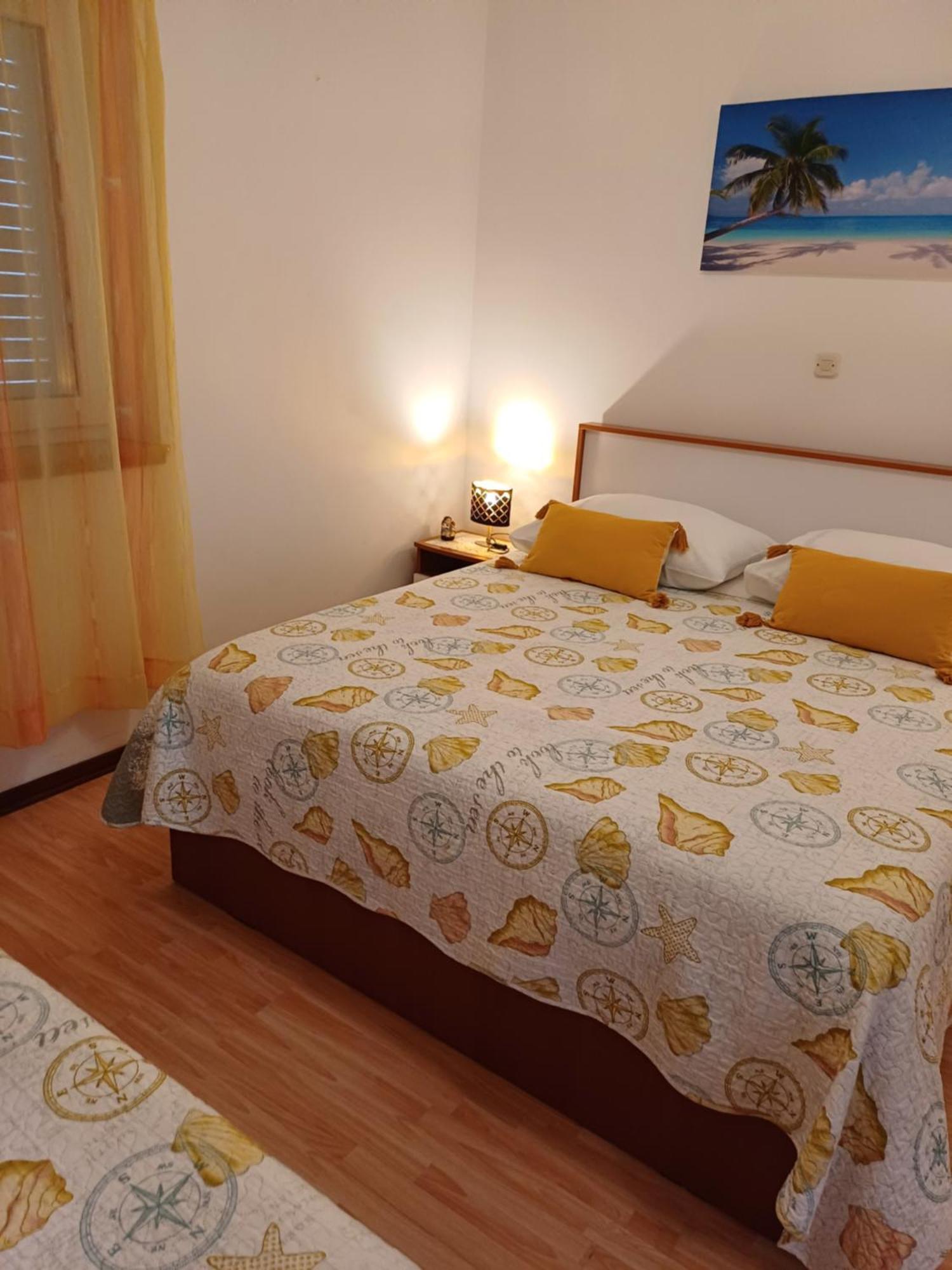 Apartments Jure Miljak โปดสตรานา ภายนอก รูปภาพ