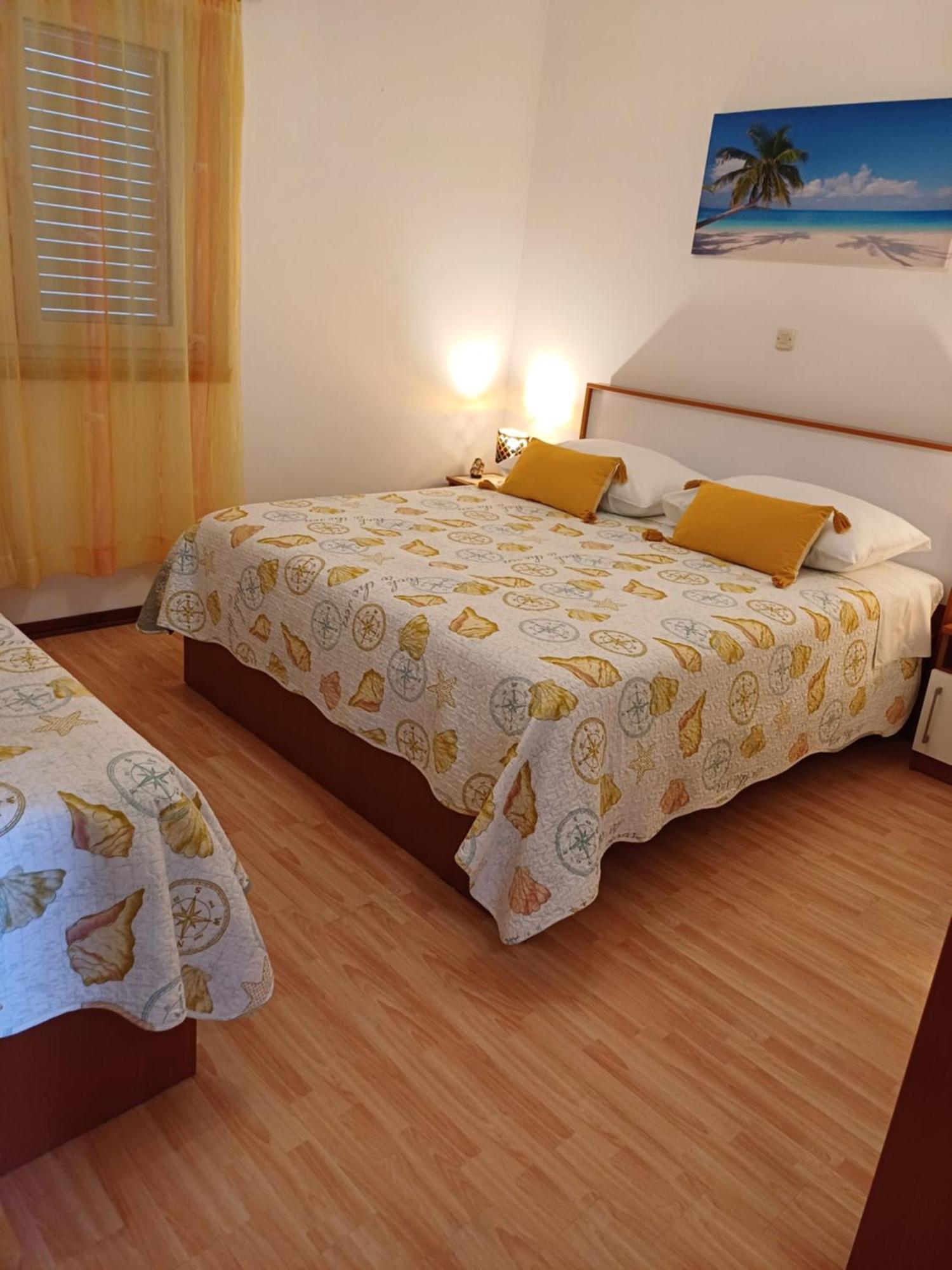 Apartments Jure Miljak โปดสตรานา ภายนอก รูปภาพ