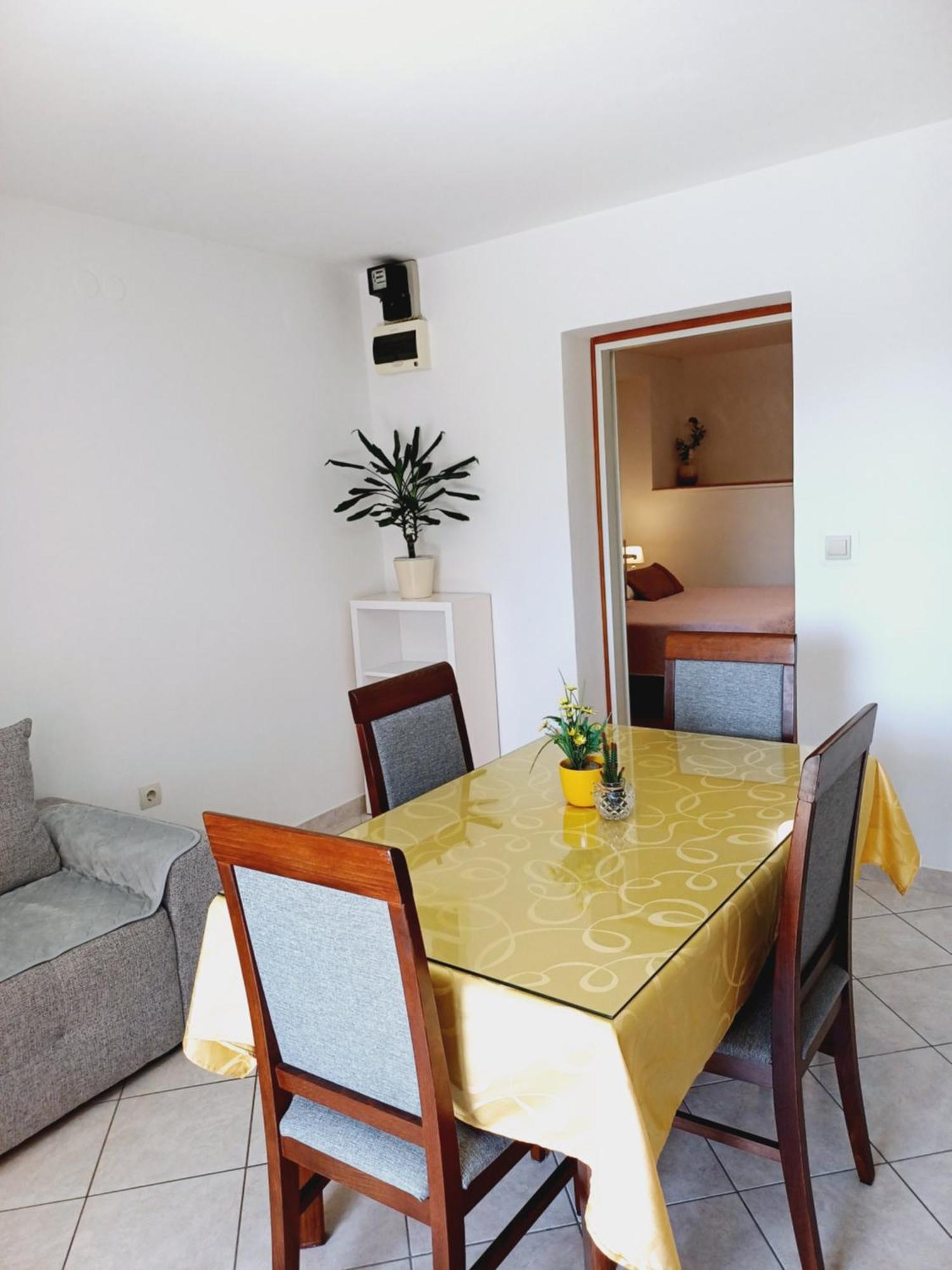 Apartments Jure Miljak โปดสตรานา ภายนอก รูปภาพ