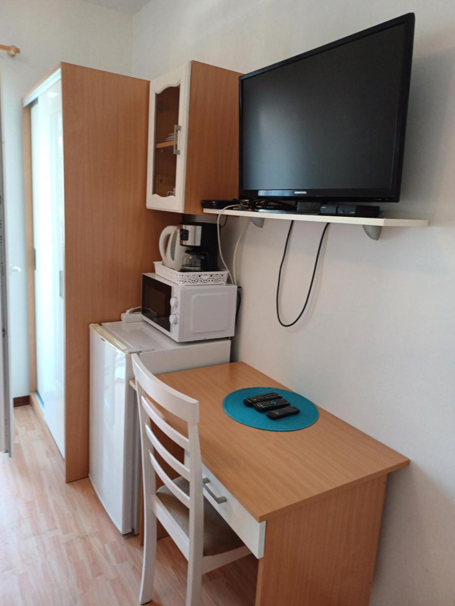 Apartments Jure Miljak โปดสตรานา ภายนอก รูปภาพ