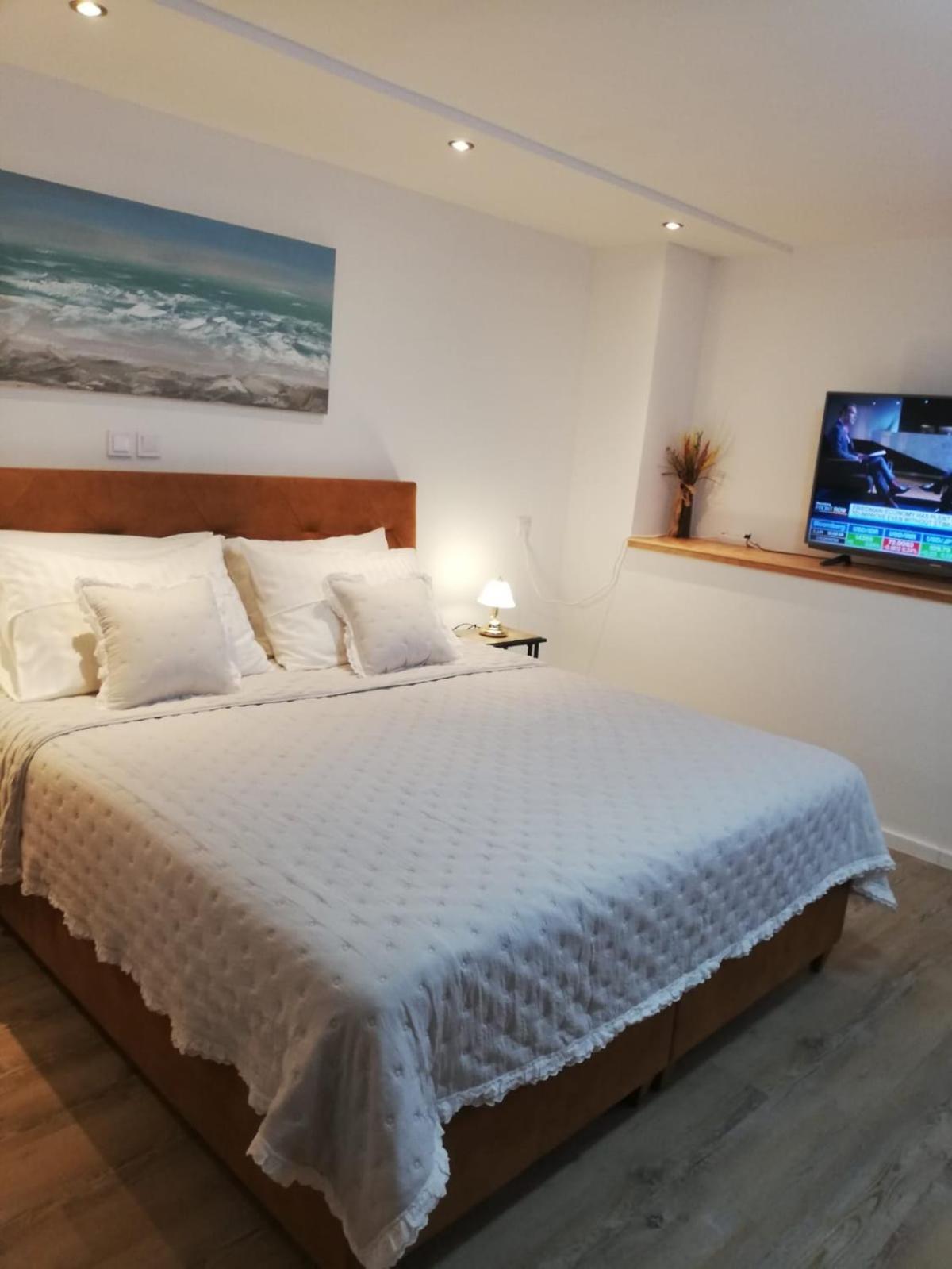 Apartments Jure Miljak โปดสตรานา ภายนอก รูปภาพ
