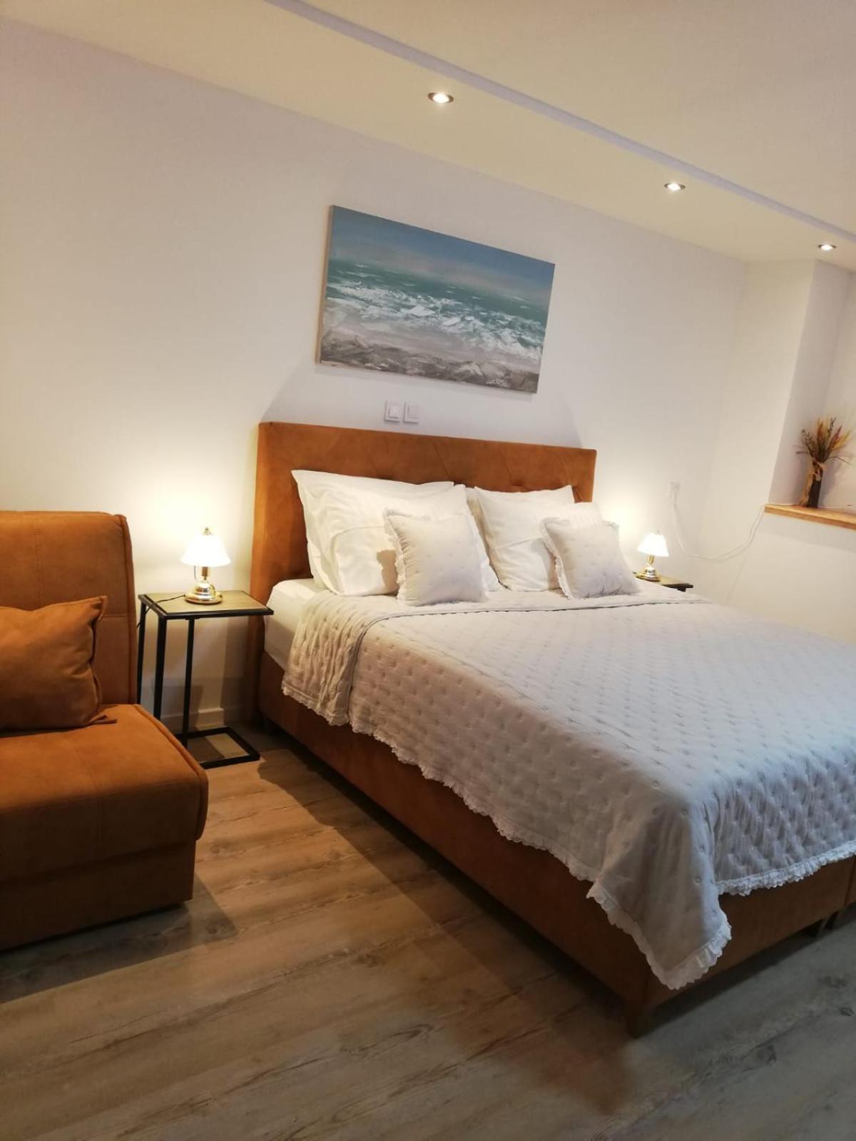 Apartments Jure Miljak โปดสตรานา ภายนอก รูปภาพ